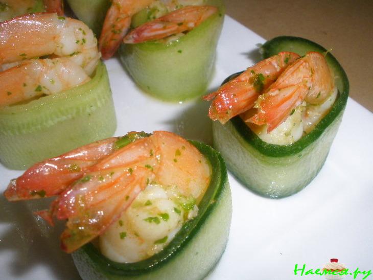 Креветки в двух соусах