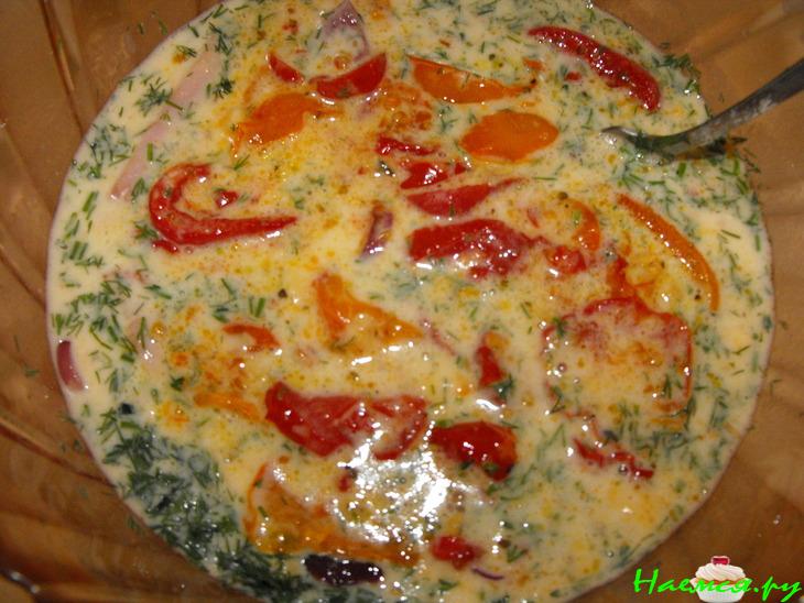 Сырная запеканка с помидорами и ветчиной Сырная запеканка с помидорами и ветчиной