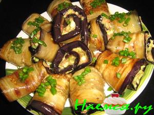 Рулетики из баклажан с оригинальной начинкой