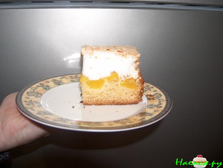 Пирог-торт с персиками