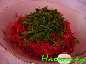 Салат "Витаминный" со свеклой Салат "Витаминный" со свеклой