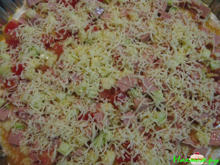 Сочная пицца на тонком кефирном тесте