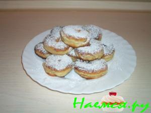 Творожные пончики в сахарной пудре