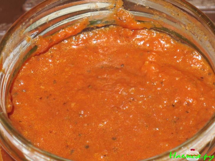 Пицца мясная и соус для пиццы Пицца мясная и соус для пиццы