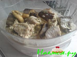 "Хек" в пароварочке с салатиком