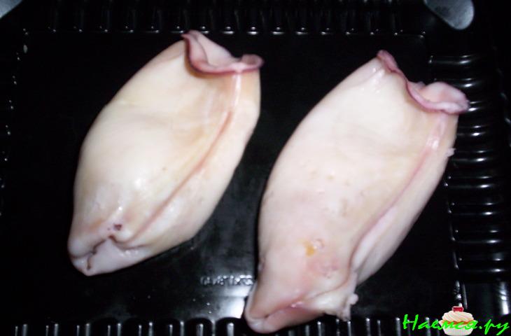 Фаршированная тушка кальмара