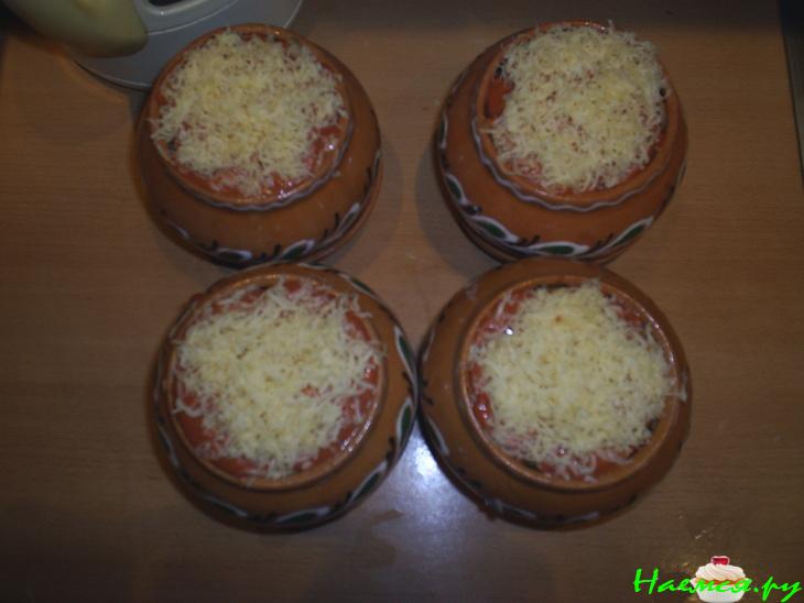 Жаркое с рыбой в горшочке