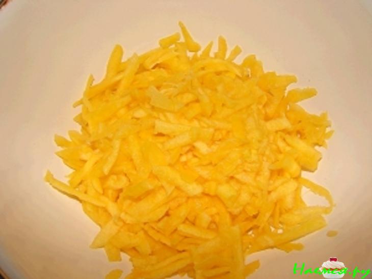 Салат из тыквы с орешками и мёдом