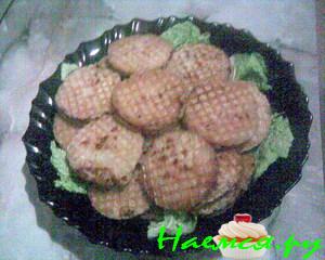 Постные рыбные котлетки в вафельках