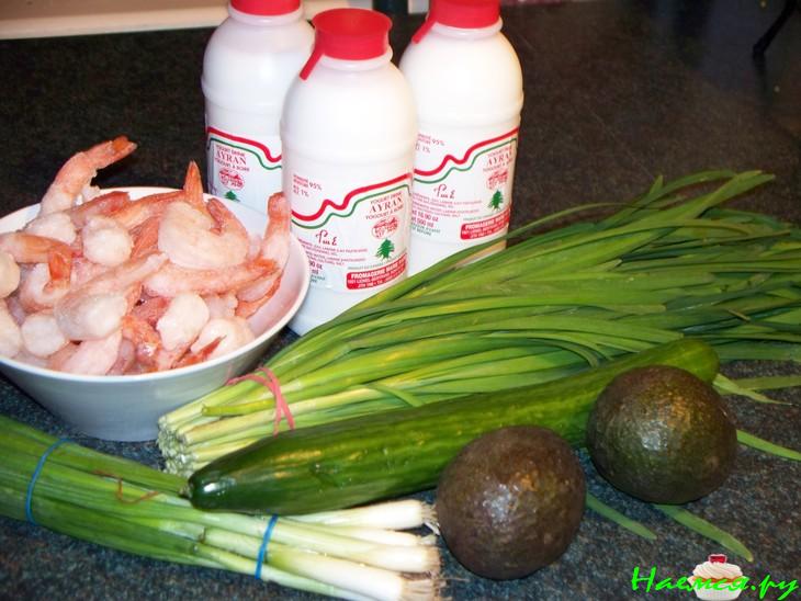 Холодный суп с креветками