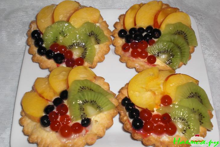 Корзиночки с фруктами (витаминные) Корзиночки с фруктами (витаминные)