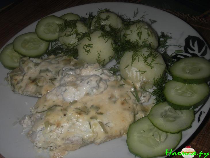 Морской окунь со сметаной и лаймом