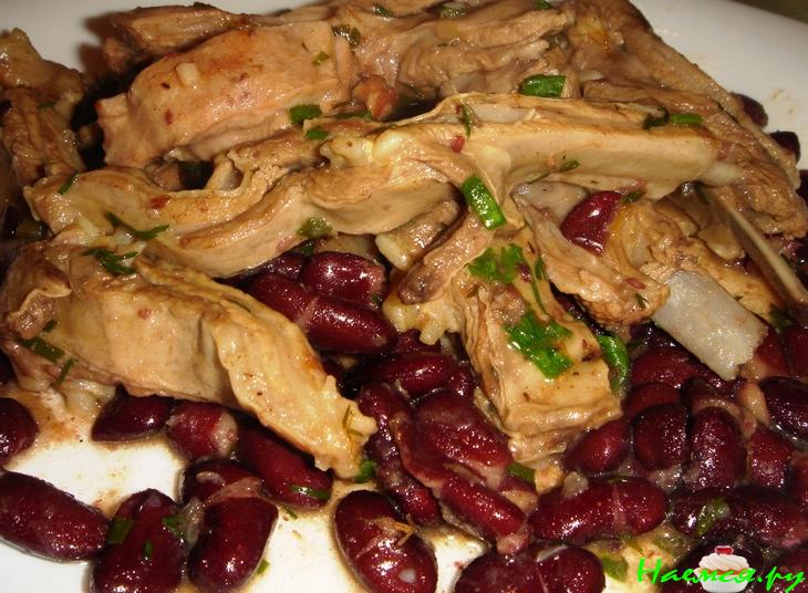 Бараньи ребрышки с фасолью