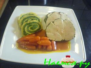 Куриная грудка с картофельным рулетом и морковкой!