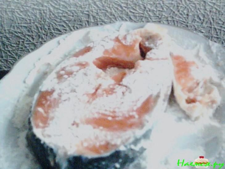 Семга с соусом на сухом вине