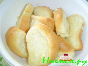 Пампушки - чесночные булочки