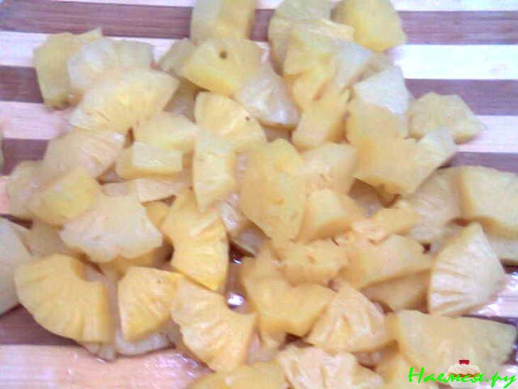 Кекс с ананасами