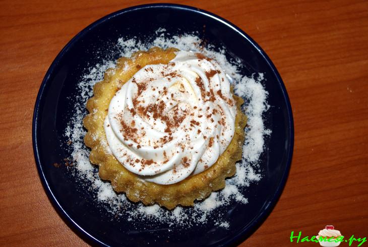 Лимонные тарталетки со взбитыми сливками