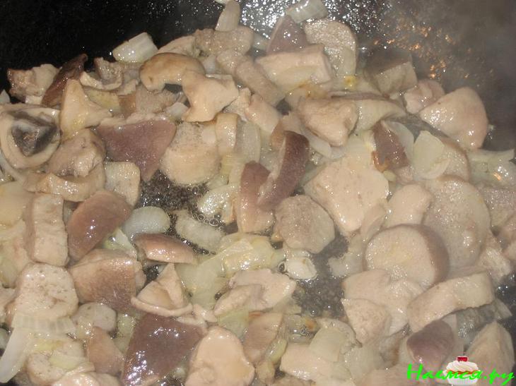 Конвертики с курицей и белыми грибами