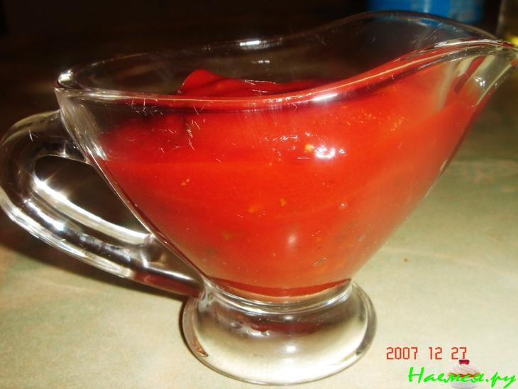 Соус и мясо (отбивные замаринованные в яйце)