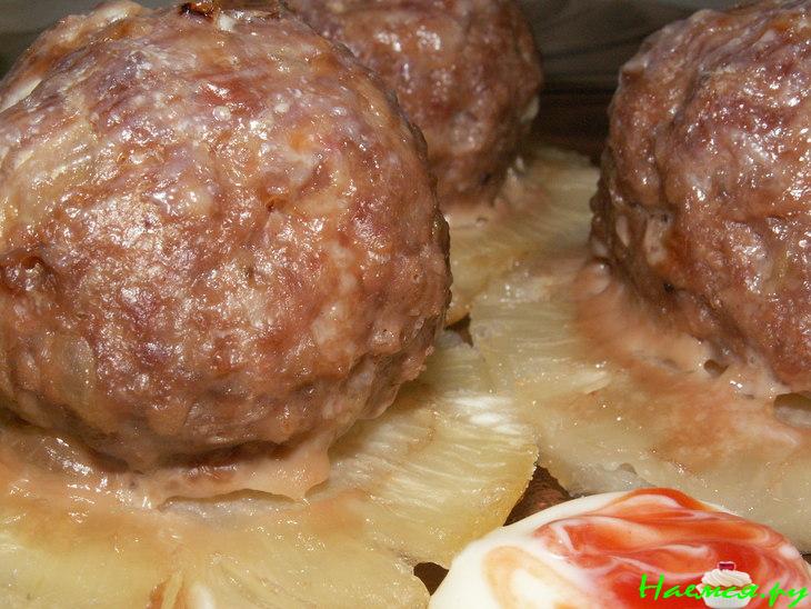 "Тефтельки в ананасовых юбочках"