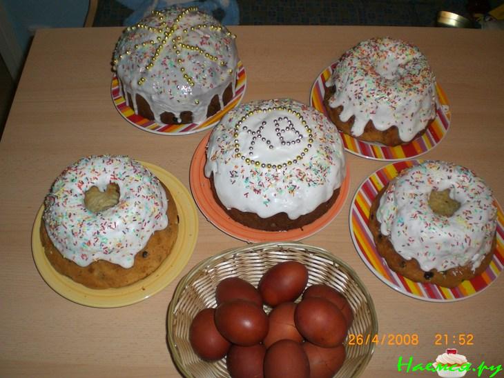 Кулич дрожжевой с мускатным орехом Кулич дрожжевой с мускатным орехом