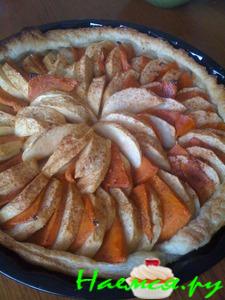 Пирог 'Радужный' с тыквой и яблоками