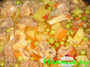 Блюдо из зелёного горошка