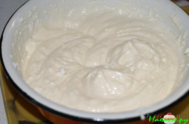 Творожно-абрикосовый пирог с миндалём