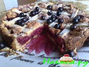 Пирог с вишней и кукурузными хлопьями