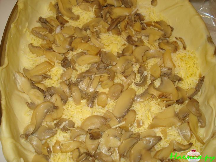 Манитаропита /грибной пирог/