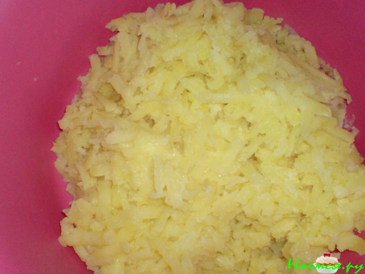 Рыбка под картофельной стружкой