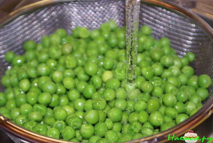 Мини-запеканки с зелёным горошком и сыром Мини-запеканки с зелёным горошком и сыром