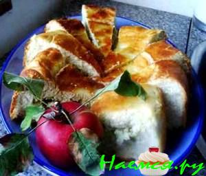 Пирог с шампиньонами и луком пореем