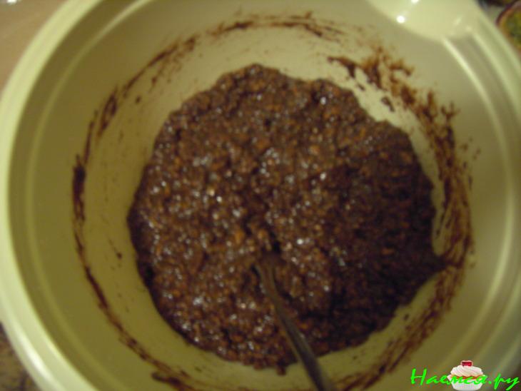 Сладкая колбаса с орехами и сгущенкой