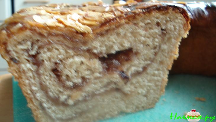 Рулет "Ореховый", ржаной и с глазурью Рулет "Ореховый", ржаной и с глазурью