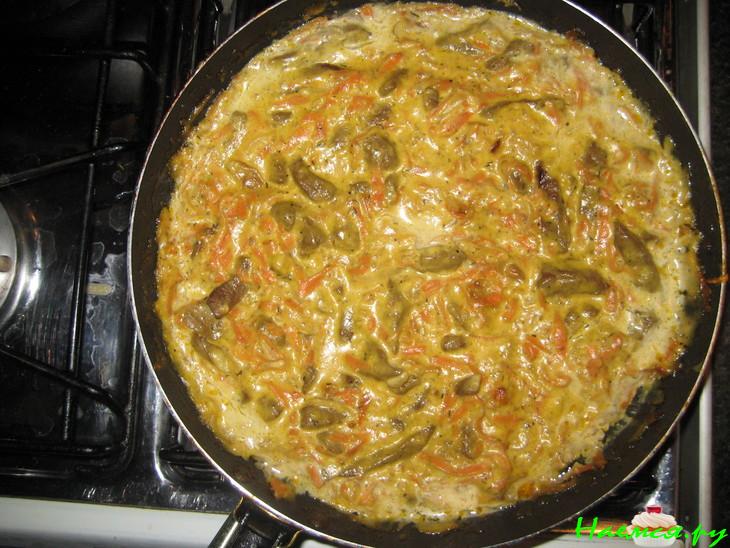 Печень по-строгановски