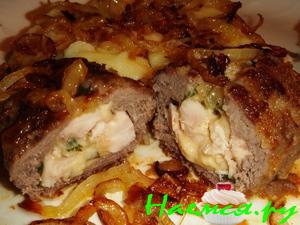 Зразы с начинкой из куриного мяса с сыром