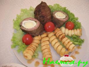 Мясные рулеты с пикантной начинкой