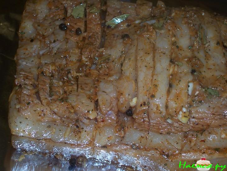 Сало в луковой шелухе