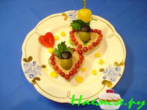 Канапе с печеночным паштетом