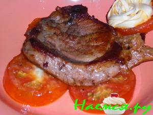 Стейк в винном маринаде