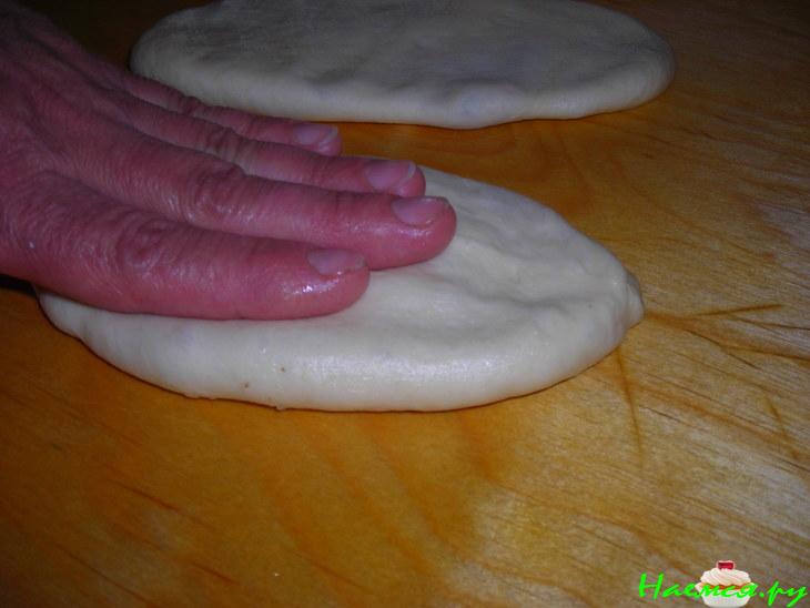 Жареные пирожки с картошкой и печёнкой