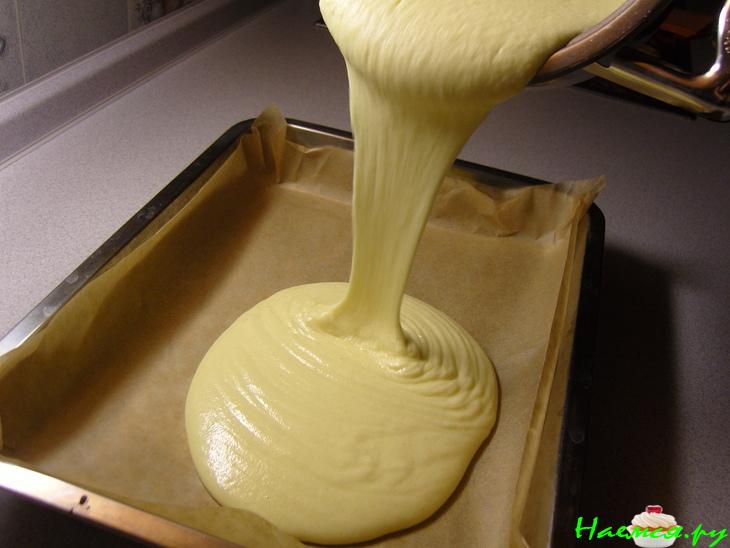 Пирог с кокосом и шоколадом