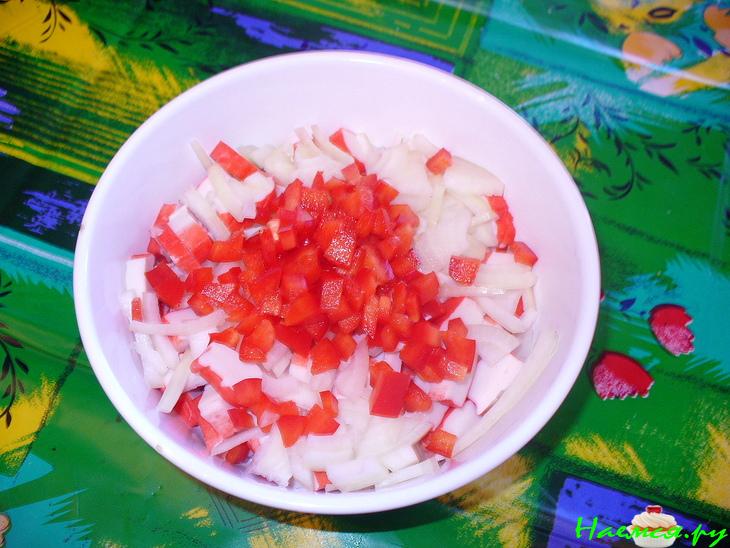 Салат "Дамский каприз" (морской коктейль)