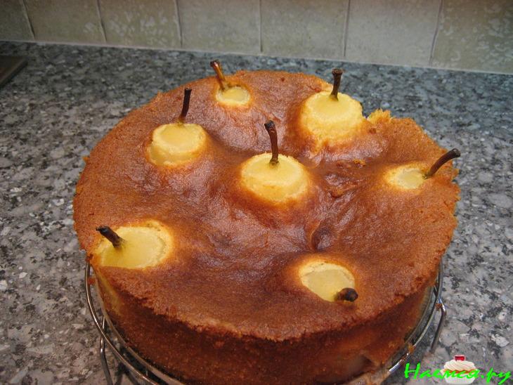 Торт бисквитный с грушами в сиропе Торт бисквитный с грушами в сиропе
