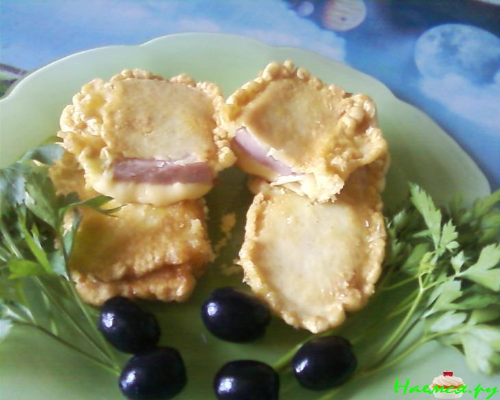 Сыр жареный с ветчиной