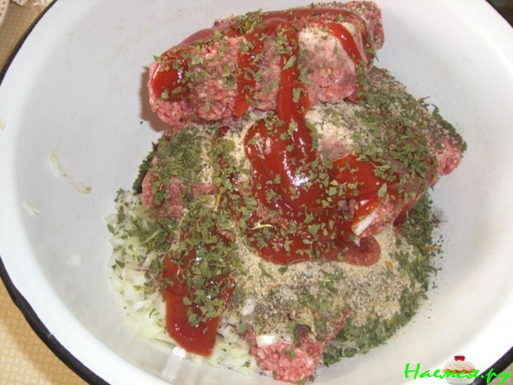 Корзиночки с огурцами, помидорами и сыром