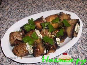 Рулетики из баклажанов с сыром и зеленью