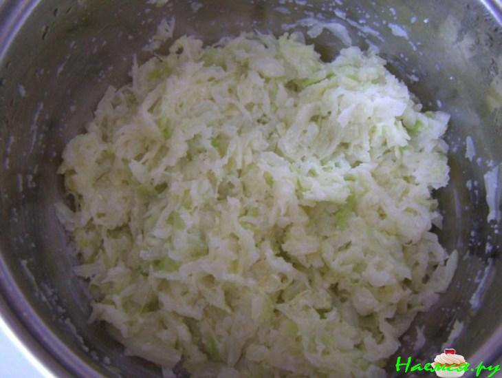 Мясные котлеты с капустой